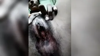 Desi GF Exposing Her Bloody Pussy During Her Period Time