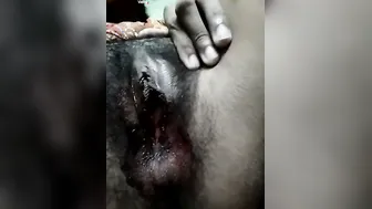 Desi GF Exposing Her Bloody Pussy During Her Period Time