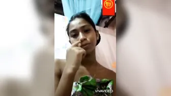 Sri Lankan Babe Recording Nude Selfie Video For Her Lover