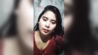 Sweet GF Exposing Her Beautiful Tits Just For Me