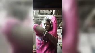 Village Girl Exposing Her Tits And Pussy In Private Selfie