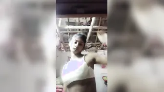 Village Girl Exposing Her Tits And Pussy In Private Selfie