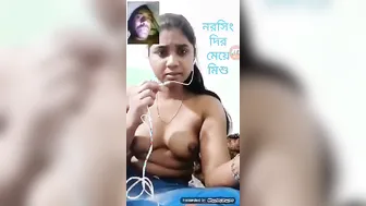 College Girl Spreading Wide Showing Pink Pussy On Video Call