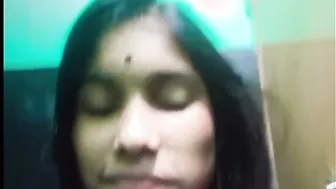 Horny Desi Babe Fingering Herself While Squeezing Her Big Boobs