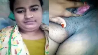 Married Bhabhi Showing Off Her Body To Secret Lover Online