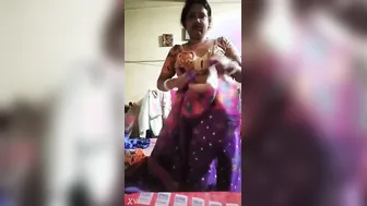 Bengali Wife Stripping Completely Naked On Cam For Secret Lover