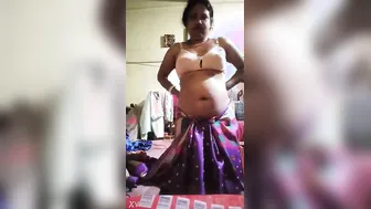 Bengali Wife Stripping Completely Naked On Cam For Secret Lover