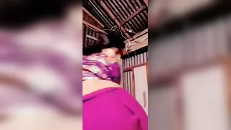 Bengali Babe Teasing With Her Huge Round Boobs In Bedroom Today