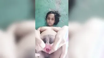 GF Spreading Wide Showing Her Pink Pussy Hole Closeup