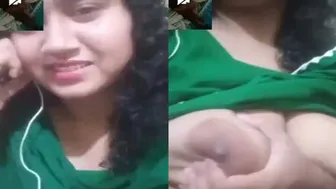 Shy GF Exposing Her Tits And Pussy For The First Time