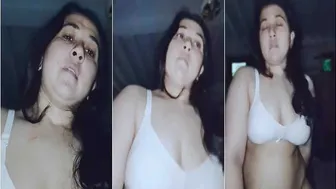 Married Wife Riding And Bouncing On Thick Cock Moaning Loudly