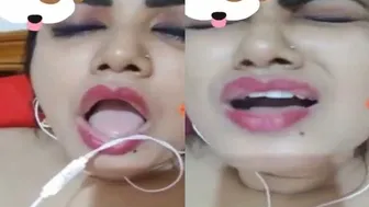 Horny Married Woman Masturbating And Moaning Loud In Bedroom