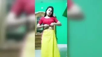 Beautiful GF Slowly Removing Her Saree Teasing Me Hard