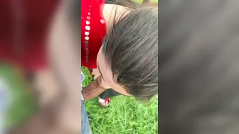 Risky Bhabhi Sucking Cock Outdoor In The Park For Quick Thrill