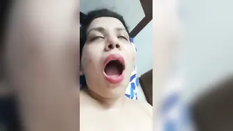 Chubby Married Bhabhi Playing With Herself Moaning So Loudly