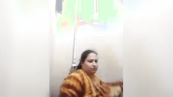 Milk Tanker Bhabhi Recording Herself Naked In Bathroom Alone