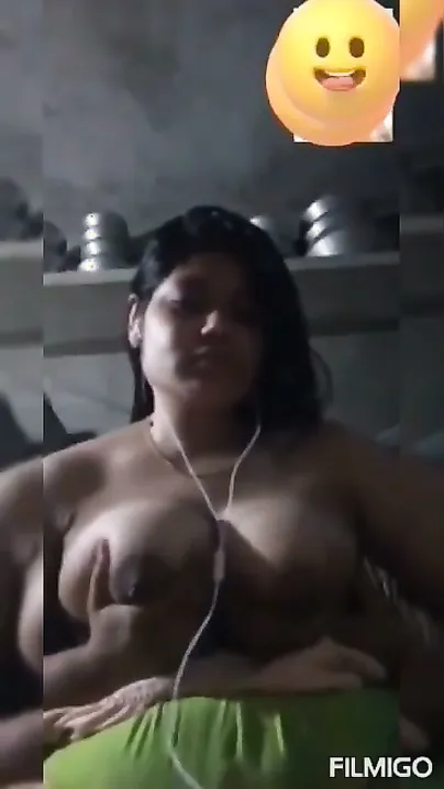 Slutty Babe Flashing Her Huge Tits During Our Late Night Call