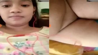 Cute College Babe Spreading Shaved Pussy For Me On Video Chat