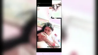 Unsatisfied Busty Bhabhi Flashing Her Heavy Boobs On Video Call