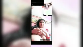 Unsatisfied Busty Bhabhi Flashing Her Heavy Boobs On Video Call