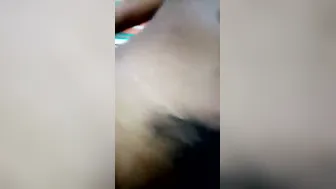 Sri Lankan GF Sucking Cock Like A Pro In The Bedroom