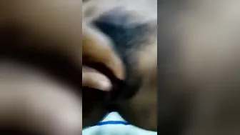 Sri Lankan GF Sucking Cock Like A Pro In The Bedroom