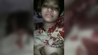 Beautiful GF Showing Off And Playing With Herself