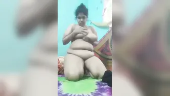 Horny Bhabhi Revealing Her Big Natural Tits Needing Satisfaction
