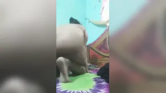 Horny Bhabhi Revealing Her Big Natural Tits Needing Satisfaction