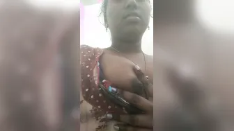 South Indian Milf Playing With Her Hard Nipples On Live Cam