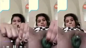 Slutty GF Stuffing Thick Vegetable Deep In Pussy