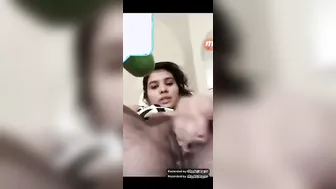 Slutty GF Stuffing Thick Vegetable Deep In Pussy