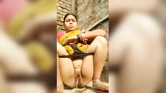 Village Wife Making Naughty Pissing Clip For Her Secret Lover