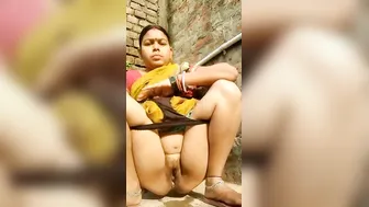 Village Wife Making Naughty Pissing Clip For Her Secret Lover