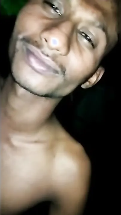 Virgin GF Losing Her Innocence With Boyfriend First Time