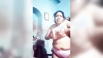 Unsatisfied Bhabhi Stripping Completely Naked For Video Lover