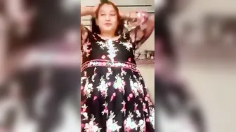 Married Milf Flashing Her Big Boobs On Camera For The First Time