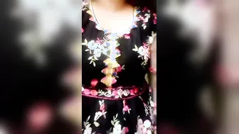 Married Milf Flashing Her Big Boobs On Camera For The First Time