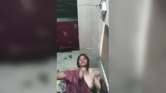 Indian GF Flashing Boobs While Changing Dress At Home
