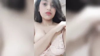 GF Teasing In Pink Bra Before Showing Off Her Boobs