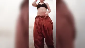 Punjabi Gf Exposing Big Boobs And Thick Ass For Boyfriend