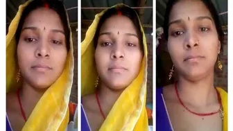 Bihari Bhabhi Spreading Legs Showing Her Wet Pussy Closeup