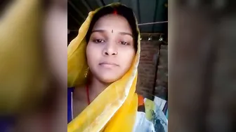 Bihari Bhabhi Spreading Legs Showing Her Wet Pussy Closeup