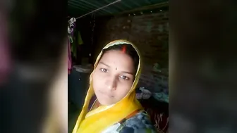 Bihari Bhabhi Spreading Legs Showing Her Wet Pussy Closeup