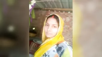 Bihari Bhabhi Spreading Legs Showing Her Wet Pussy Closeup