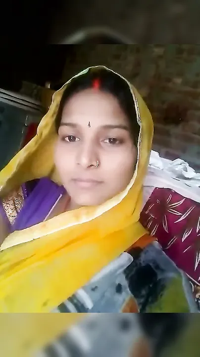 Bihari Bhabhi Spreading Legs Showing Her Wet Pussy Closeup