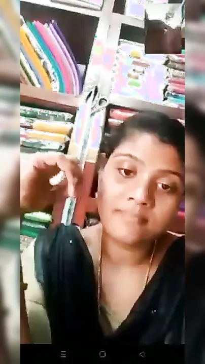 South Indian Wife Flashing Her Huge Tits On Webcam For Lover