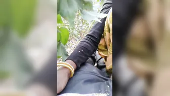 Tribal Bhabhi Sucking Dick Outdoors In The Village Backyard