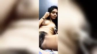 Tamil Babe With Hairy Pussy Fingering Herself Hard At Home