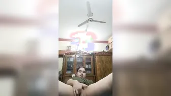 Unsatisfied Married Woman Showing Naked Pussy Wanting More